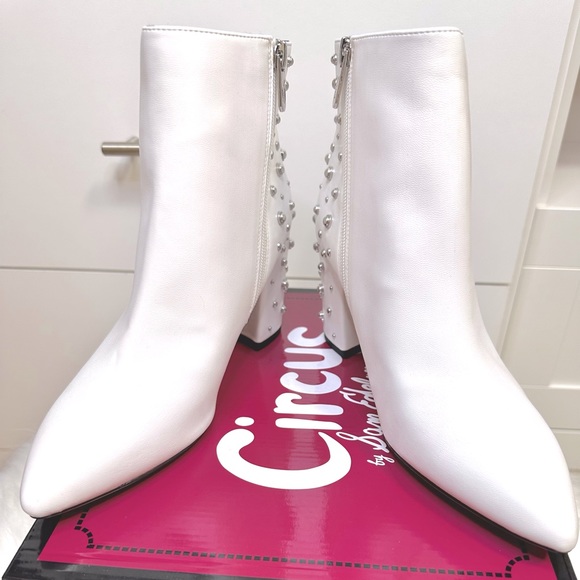 Circus by Sam Edelman Hannah Embellished Faux Leather White Booties - Size 8 - Picture 5 of 8
